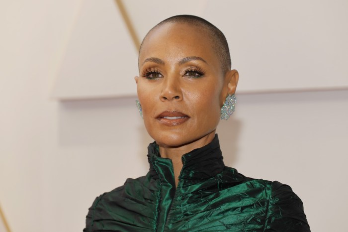 Jada pinkett smith mom adrienne banfield norris bang talk table red jade wasn olivia feeling daughter credit